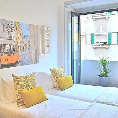 Apartman Family In The Center Of *